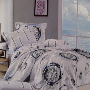 精致睡眠新体验 AB版缎格丝光棉小提花印花四件套，家居日用品批发优选